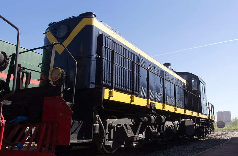 https://commons.wikimedia.org/wiki/File:TE1-20-135_Diesel_Locomotive,_Oktyabrskaya_Railway_Museum_-_panoramio.jpg