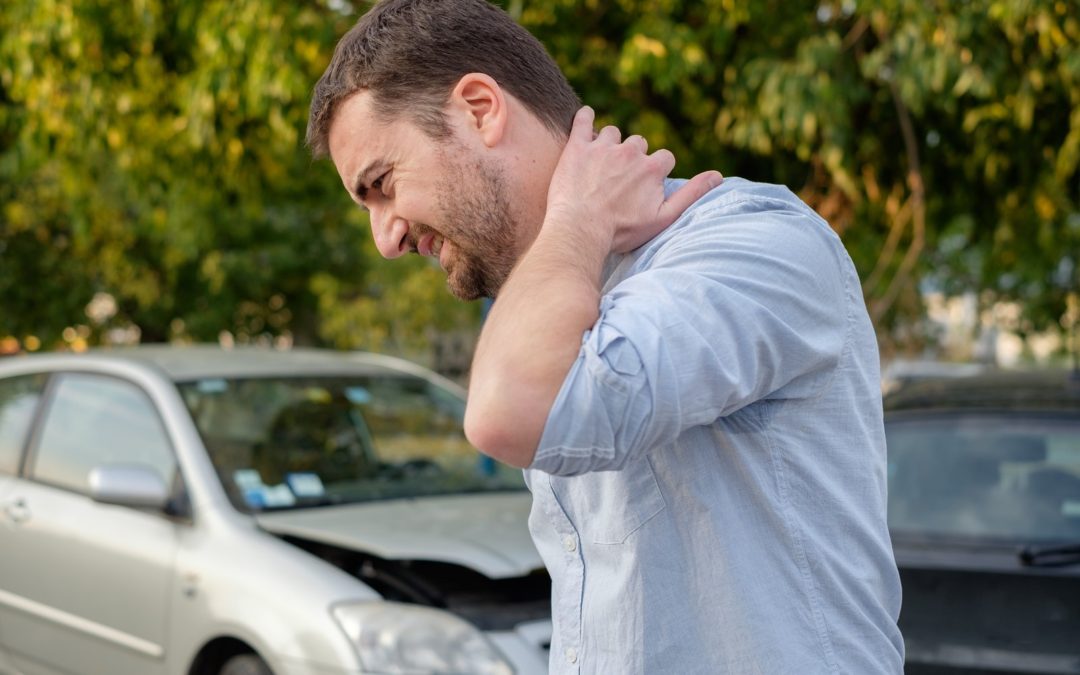 what can reduce the chance of whiplash in a rear end collision